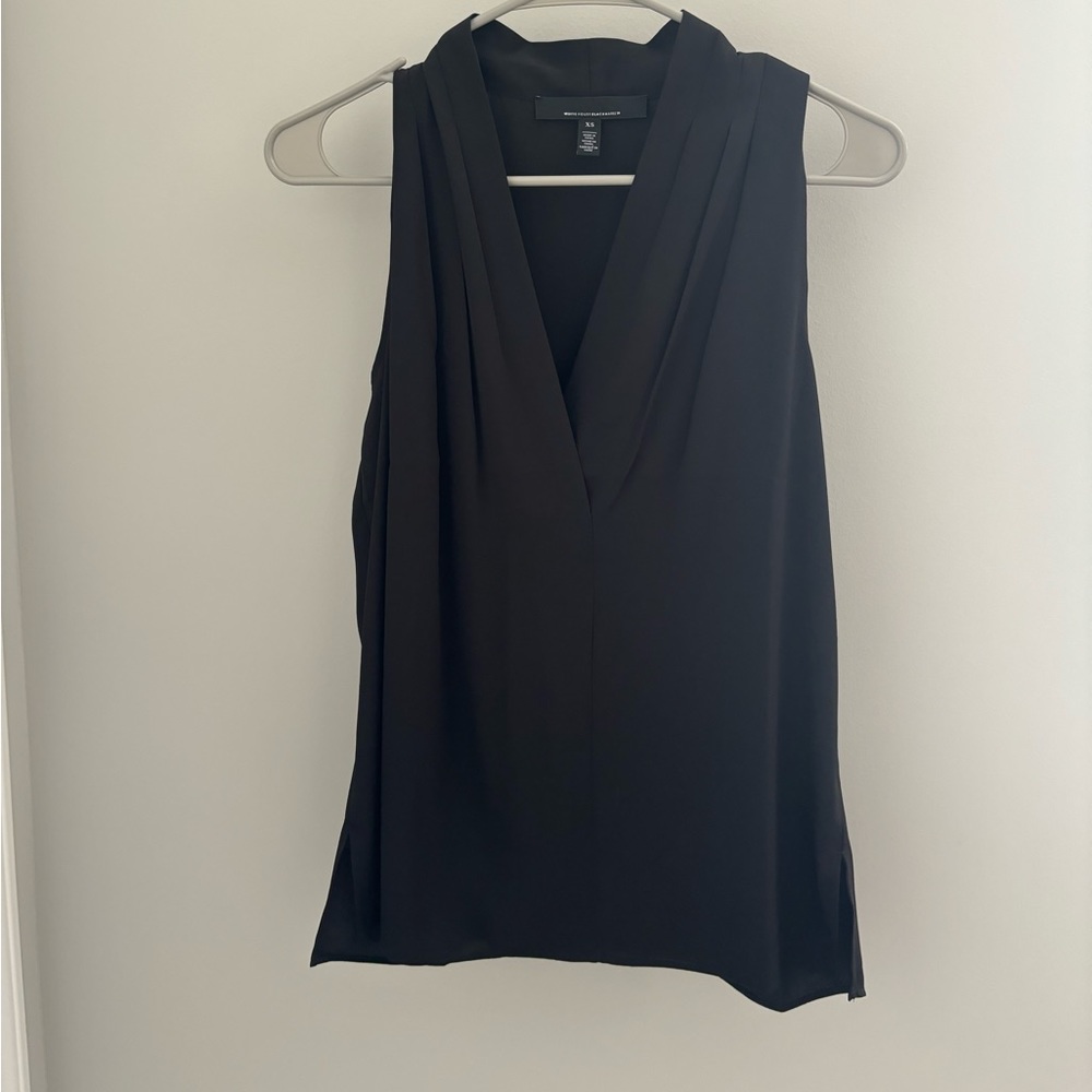 White House Black Market black sleeveless blouse size S